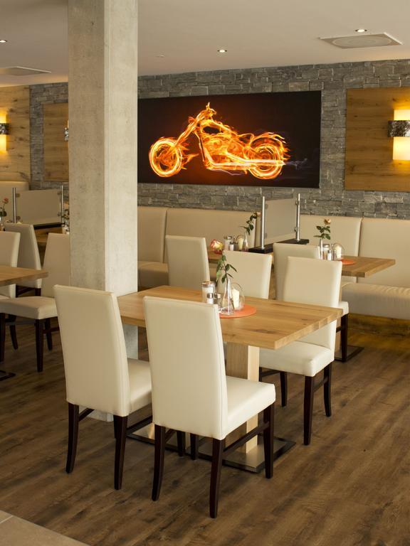 Alpenflair Hotel Buchloe Eksteriør bilde